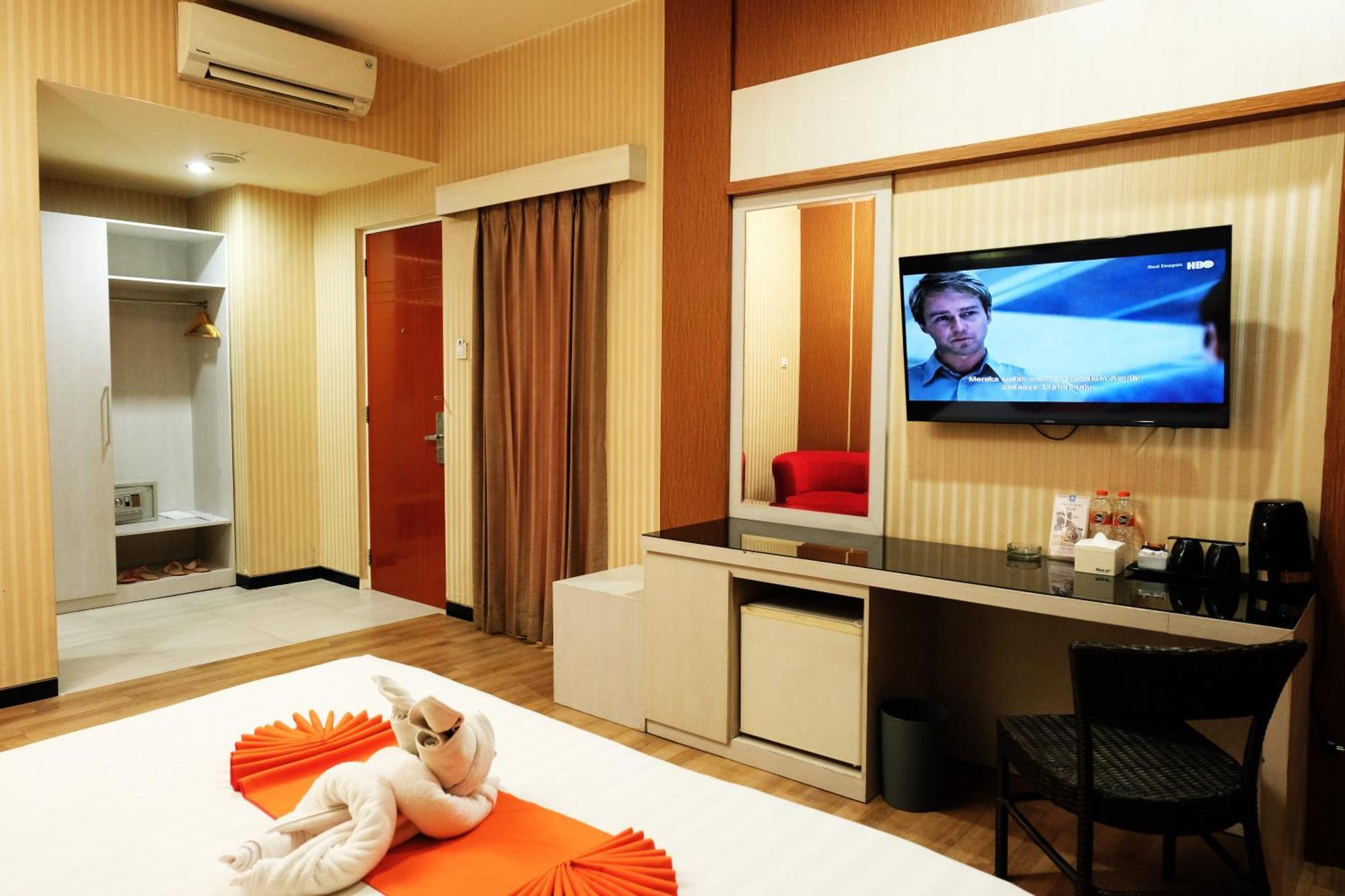 Halogen Hotel Airport Surabaya Sidoarjo Zewnętrze zdjęcie