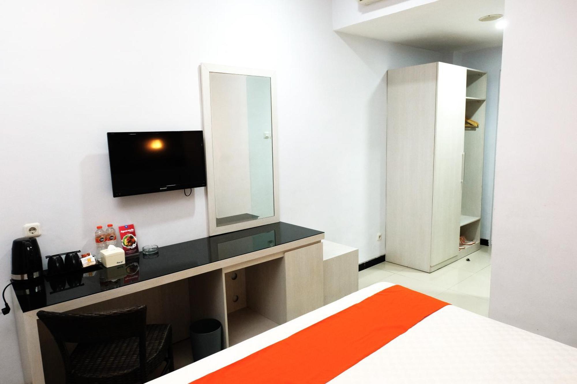 Halogen Hotel Airport Surabaya Sidoarjo Zewnętrze zdjęcie