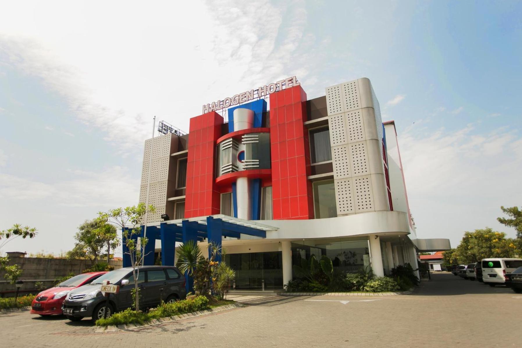 Halogen Hotel Airport Surabaya Sidoarjo Zewnętrze zdjęcie
